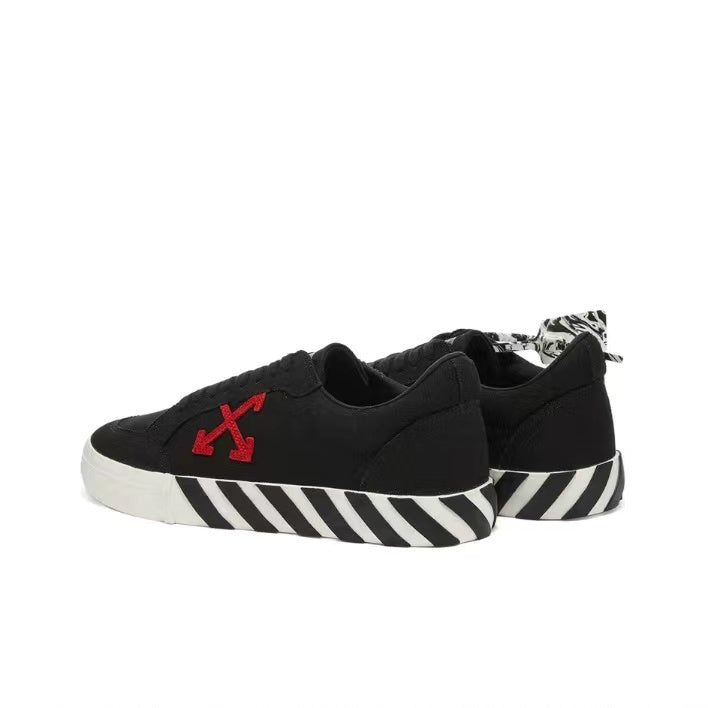 Off White sneakers Low red arrow