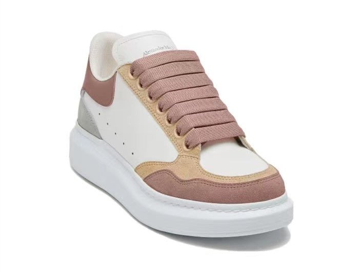 Alexander Mcqueen Women's Oversized Sneaker in White/vanilla/cement