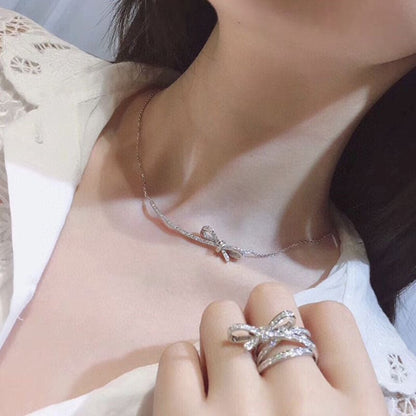 18K  Chanel Diamonds Knot Ring