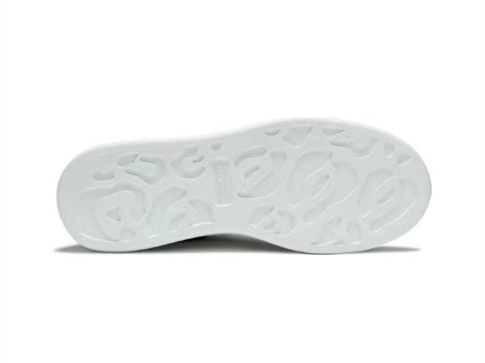 Alexander Mcqueen Men's Oversized Sneaker in White/black