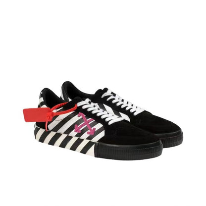 Off White low vulcanized sneakers black/white/pink