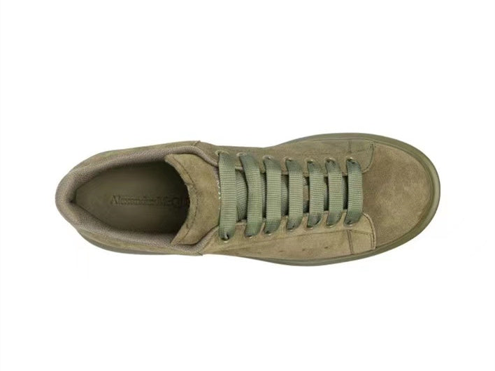 Alexander Mcqueen Men's Oversized Sneaker in Military Green
