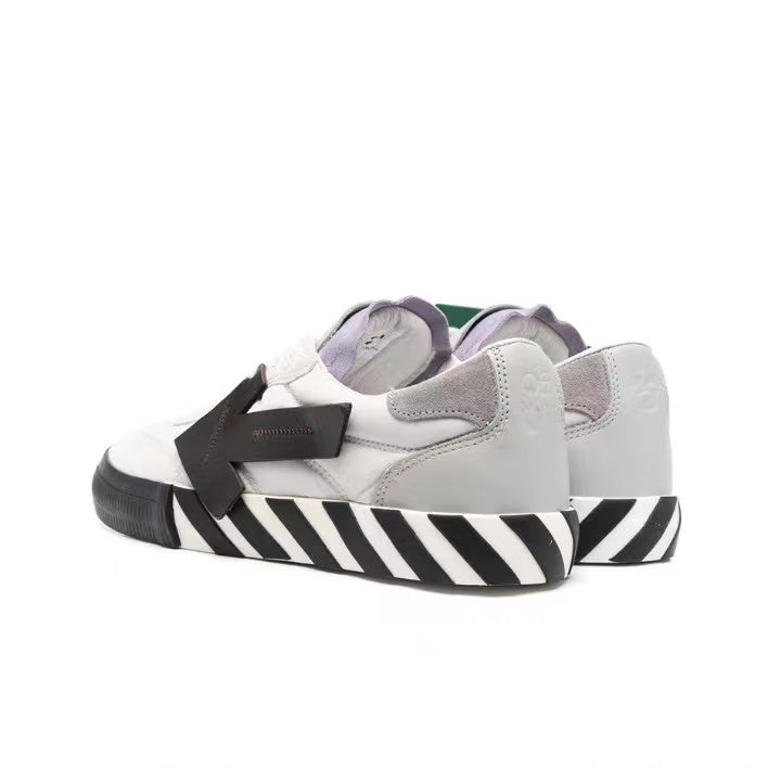 Off White vucanized Low white/grey