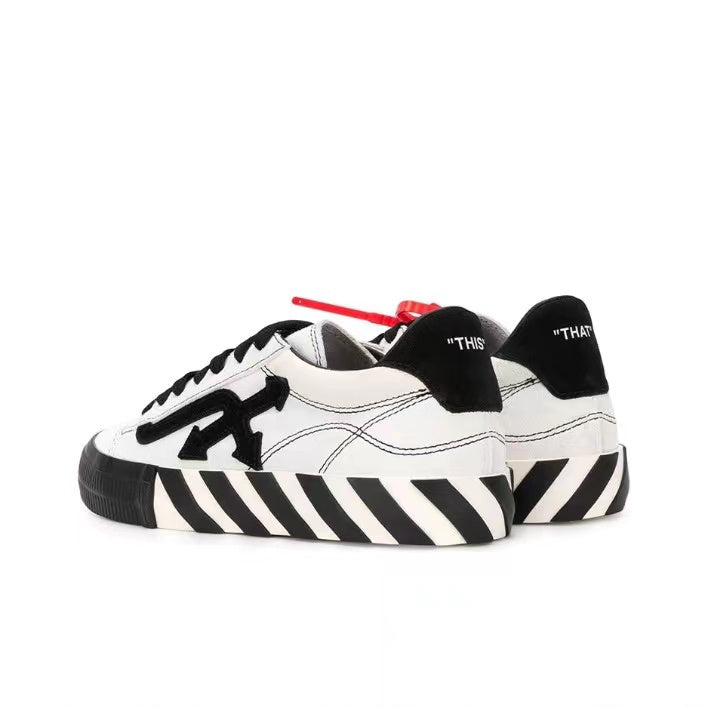 Off White  arrow vulcanized low white/black