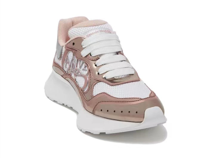 Alexander Mcqueen Women's Sprint Runner in White/vanilla/patchouli/silver