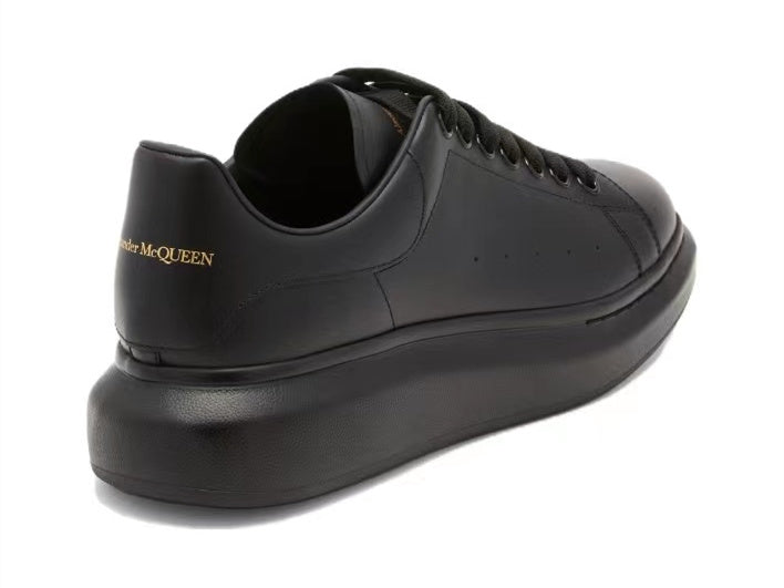 Alexander Mcqueen Men's Oversized Sneaker in Black