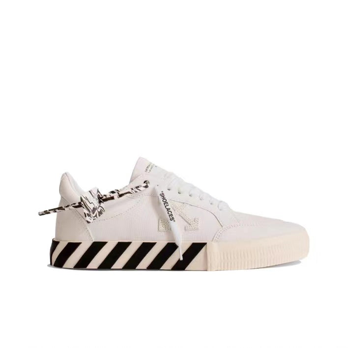 Off White c/o virgil abloh vucanized casual sneakers low white